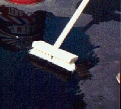 MIGHTYPLATE ROOF PRIMER is designed to prepare an asphaltic roof surface for the application of MIGHTYPLATE ROOF COATINGS. It provides excellent adhesion and adds protective asphalt to the existing roof.